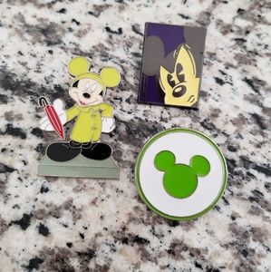 Disney Mickey Mouse Trading Pin Bundle